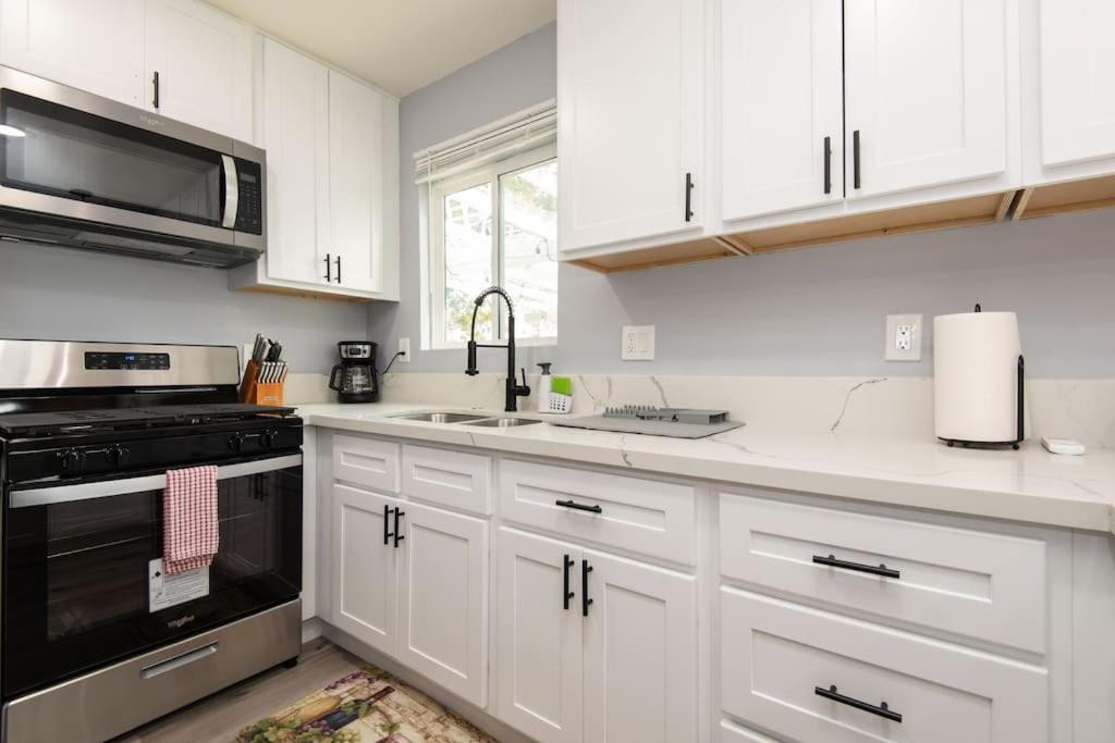 Apartamento Lovely 3bedroom With Free Parking On Premise *